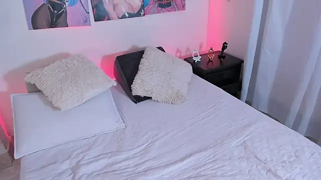 Snapshot of Jessica_Herrera_ chatting on September 18, 2025, 10:35 pm Jessica Herrera online show from September 18, 2025, 10:35 pm