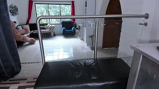 Snapshot of Jessica_Herrera_ chatting on October 17, 2025, 9:38 pm Jessica Herrera online show from October 17, 2025, 9:38 pm