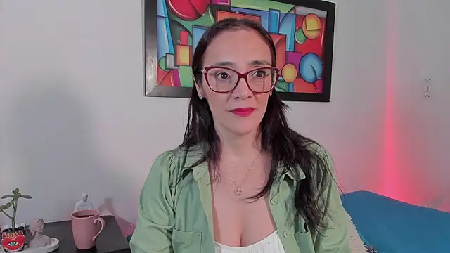 Jessica Herrera  online show from December 14, 2025, 4:34 pm