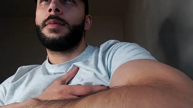 Snapshot of henryaxe chatting on October 27, 2025, 12:17 pm henryaxe online show from October 27, 2025, 12:17 pm