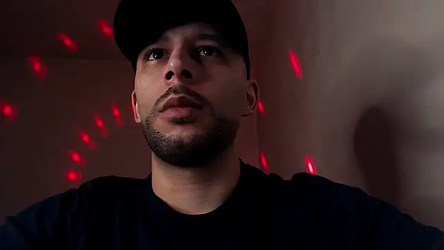 Snapshot of henryaxe chatting on October 30, 2025, 10:13 am henryaxe online show from October 30, 2025, 10:13 am