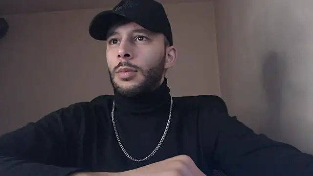 Snapshot of henryaxe chatting on September 24, 2025, 11:21 pm henryaxe online show from September 24, 2025, 11:21 pm