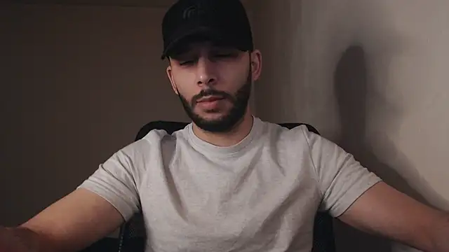 Snapshot of henryaxe chatting on September 29, 2025, 11:16 am henryaxe online show from September 29, 2025, 11:16 am