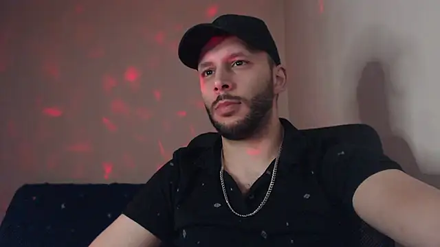 Snapshot of henryaxe chatting on September 23, 2025, 10:06 pm henryaxe online show from September 23, 2025, 10:06 pm