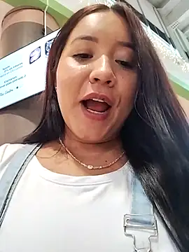 Snapshot of alexa_pariss chatting on February 28, 2026, 8:19 pm alexa pariss online show from February 28, 2026, 8:19 pm