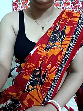 Snapshot of Priya_Boudi chatting on October 28, 2025, 6:07 pm Priya Boudi online show from October 28, 2025, 6:07 pm