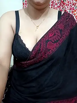 Snapshot of Priya_Boudi chatting on October 24, 2025, 6:07 pm Priya Boudi online show from October 24, 2025, 6:07 pm