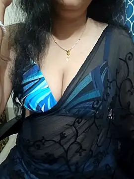 Snapshot of Priya_Boudi chatting on September 23, 2025, 6:15 pm Priya Boudi online show from September 23, 2025, 6:15 pm