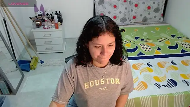 soniafuckboobs online show from April 8, 2026, 12:28 pm