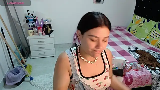 soniafuckboobs online show from June 3, 2026, 12:28 pm