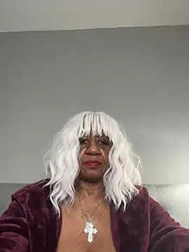 Snapshot of BreanaDivine chatting on February 25, 2025, 10:09 pm BreanaDivine online show from February 25, 2025, 10:09 pm