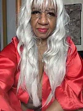 BreanaDivine online show from December 19, 2025, 12:18 pm