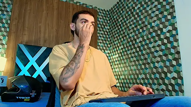 Snapshot of Michael_magno chatting on September 22, 2025, 10:21 am Michael magno online show from September 22, 2025, 10:21 am