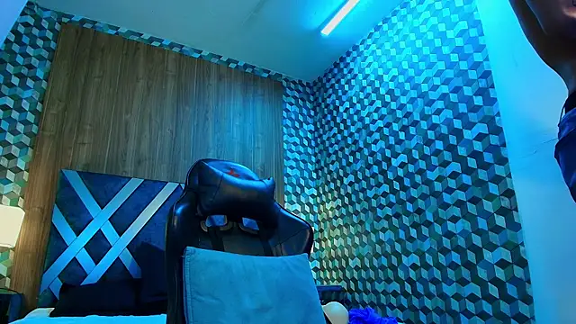 Snapshot of Michael_magno chatting on October 19, 2025, 9:28 pm Michael magno online show from October 19, 2025, 9:28 pm