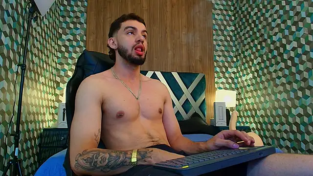 Snapshot of Michael_magno chatting on September 26, 2025, 9:21 pm Michael magno online show from September 26, 2025, 9:21 pm