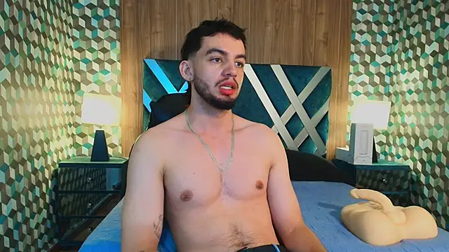 Snapshot of Michael_magno chatting on October 31, 2025, 10:05 pm Michael magno online show from October 31, 2025, 10:05 pm