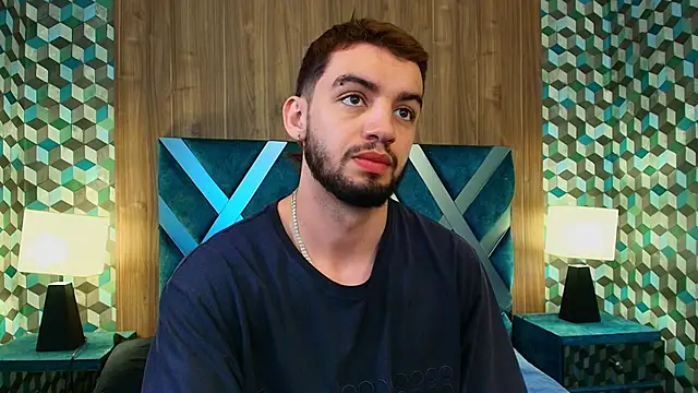 Snapshot of Michael_magno chatting on October 3, 2025, 10:44 pm Michael magno online show from October 3, 2025, 10:44 pm