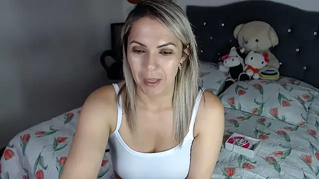 Chantal hott online show from March 11, 2026, 8:47 pm