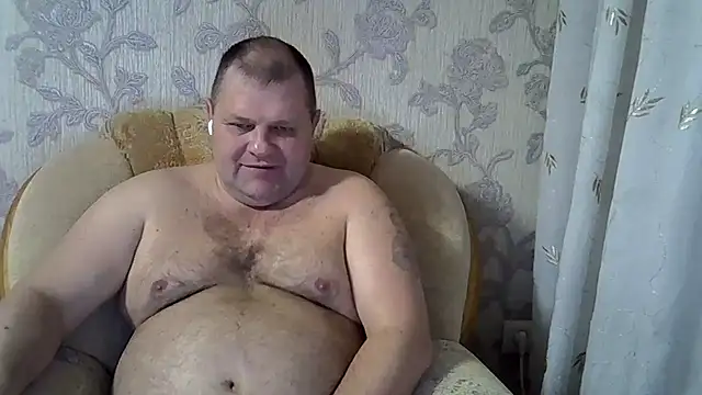 Snapshot of Nilola6 chatting on January 7, 2025, 2:10 am Nilola6 online show from January 7, 2025, 2:10 am