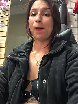 Paula382023 online show from February 21, 2025, 10:15 pm