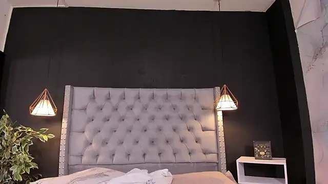 Tammy  vega  online show from September 28, 2025, 3:46 am