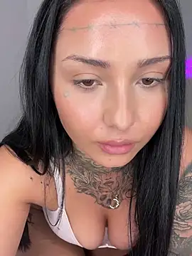 Snapshot of Coco-Love chatting on March 4, 2025, 9:11 pm Coco-Love online show from March 4, 2025, 9:11 pm