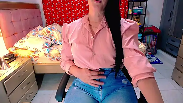 BitterMomXxx online show from April 11, 2026, 5:48 am