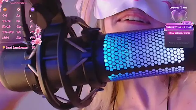 Snapshot of Sydney_Swan chatting on February 21, 2025, 1:33 am Sydney Swan online show from February 21, 2025, 1:33 am