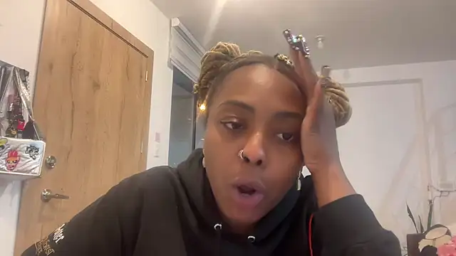 ChocolateCakeQueen online show from October 30, 2025, 12:20 am