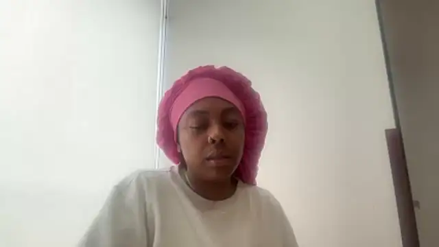 ChocolateCakeQueen online show from January 7, 2026, 3:39 pm