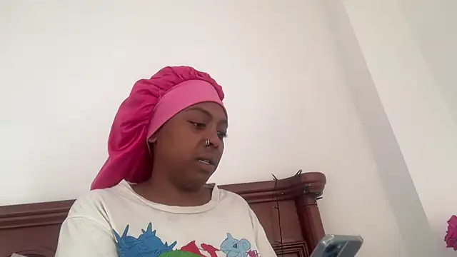 ChocolateCakeQueen online show from October 1, 2025, 1:26 pm