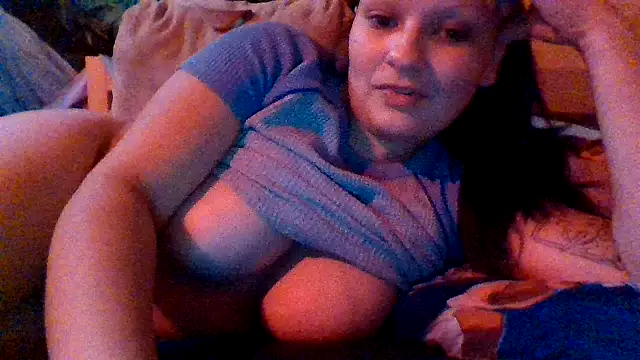 Snapshot of katsmeow710 chatting on December 3, 2024, 4:20 am katsmeow710 online show from December 3, 2024, 4:20 am