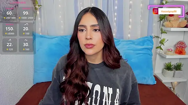 Snapshot of HazzelGray chatting on October 24, 2025, 3:44 pm HazzelGray online show from October 24, 2025, 3:44 pm