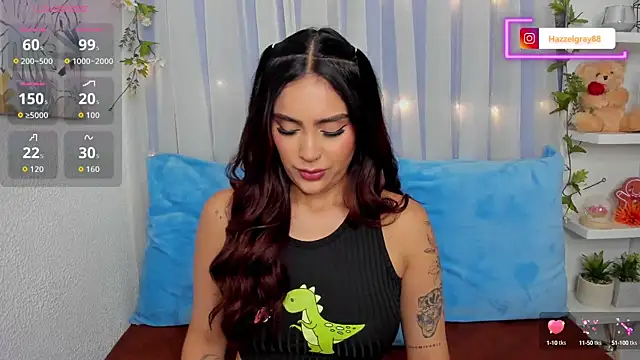 Snapshot of HazzelGray chatting on October 15, 2025, 3:53 pm HazzelGray online show from October 15, 2025, 3:53 pm