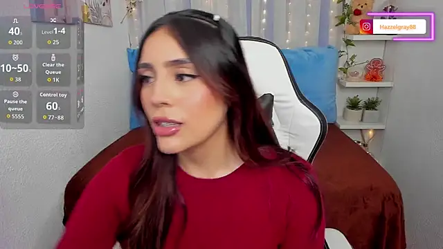 Snapshot of HazzelGray chatting on September 20, 2025, 2:44 pm HazzelGray online show from September 20, 2025, 2:44 pm