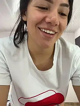 hannahb-e online show from February 15, 2025, 5:28 pm