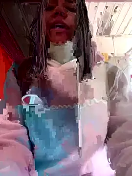 hannahb-e online show from February 26, 2025, 4:05 pm