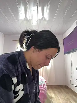 hannahb-e online show from February 21, 2026, 2:41 pm