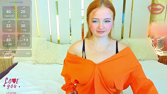 Snapshot of Marina_Mur_ chatting on October 9, 2025, 7:25 pm Marina Mur  online show from October 9, 2025, 7:25 pm