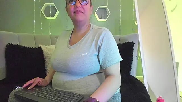 Snapshot of Sammy_owens_ chatting on March 20, 2025, 12:32 pm Sammy owens  online show from March 20, 2025, 12:32 pm