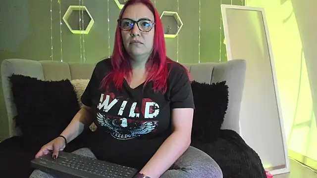 Snapshot of Sammy_owens_ chatting on March 19, 2025, 12:34 pm Sammy owens  online show from March 19, 2025, 12:34 pm