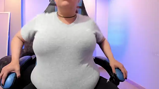 Snapshot of Sammy_owens_ chatting on October 9, 2025, 12:17 pm Sammy owens  online show from October 9, 2025, 12:17 pm