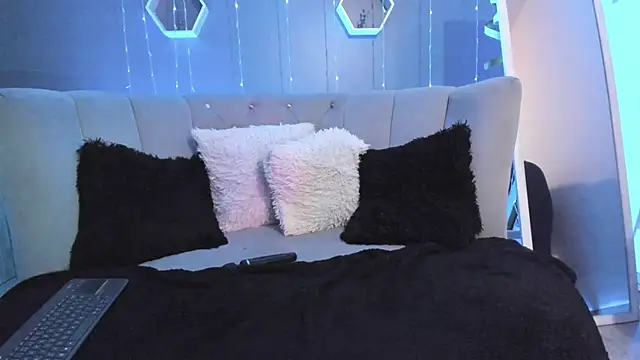 Snapshot of Sammy_owens_ chatting on March 2, 2025, 6:46 pm Sammy owens  online show from March 2, 2025, 6:46 pm