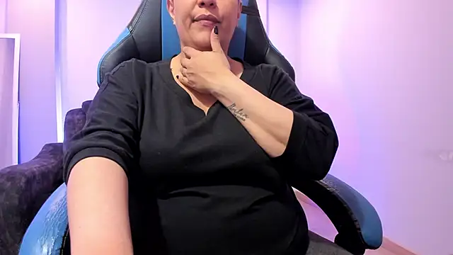 Snapshot of Sammy_owens_ chatting on October 2, 2025, 12:19 pm Sammy owens  online show from October 2, 2025, 12:19 pm