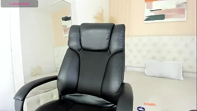 Snapshot of shenielxx chatting on September 25, 2025, 1:39 pm shenielxx online show from September 25, 2025, 1:39 pm