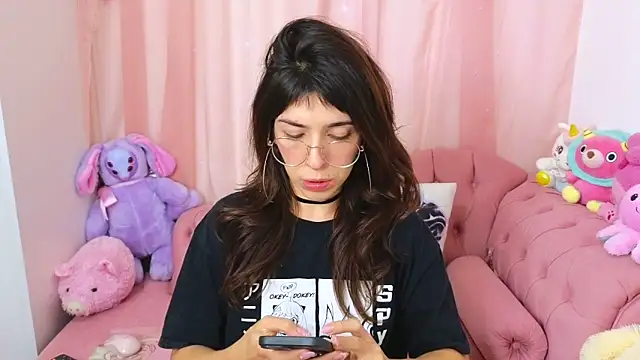 AuroraKatsy online show from April 23, 2026, 9:16 pm