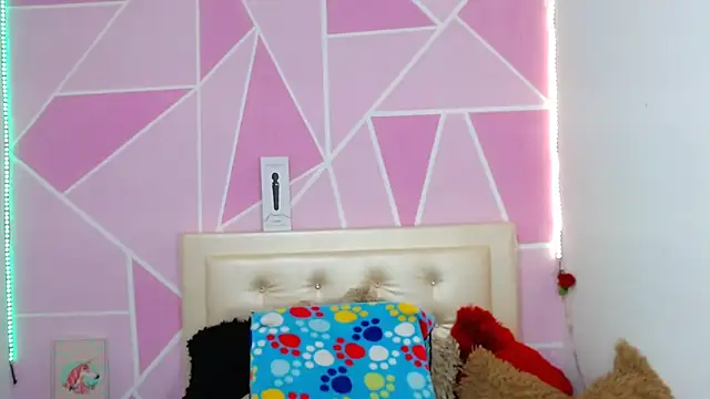 Snapshot of AngeDrty chatting on September 21, 2025, 8:58 pm AngeDrty online show from September 21, 2025, 8:58 pm