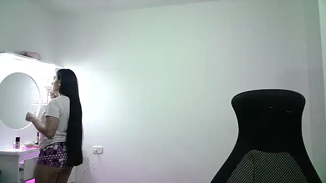 Snapshot of aineangeel chatting on November 5, 2025, 2:14 am aineangeel online show from November 5, 2025, 2:14 am