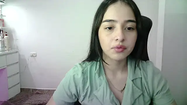 Snapshot of aineangeel chatting on December 21, 2025, 12:46 am aineangeel online show from December 21, 2025, 12:46 am