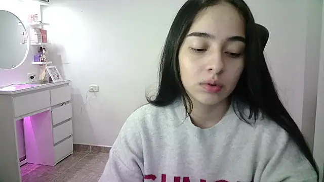 Snapshot of aineangeel chatting on January 10, 2026, 12:28 am aineangeel online show from January 10, 2026, 12:28 am